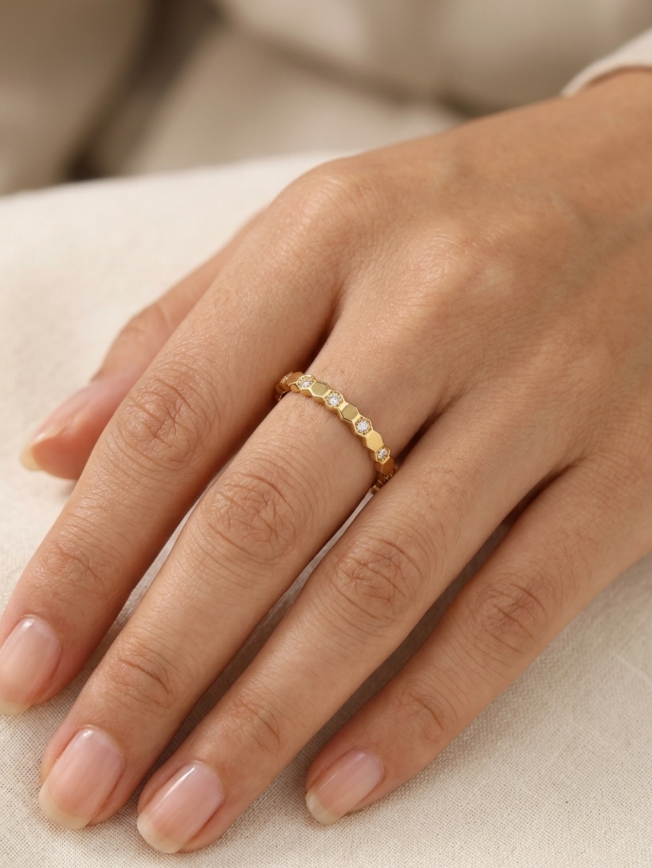 Travel Accessories As Gifts - 1 Stück Edelstahlring mit 18K Gold