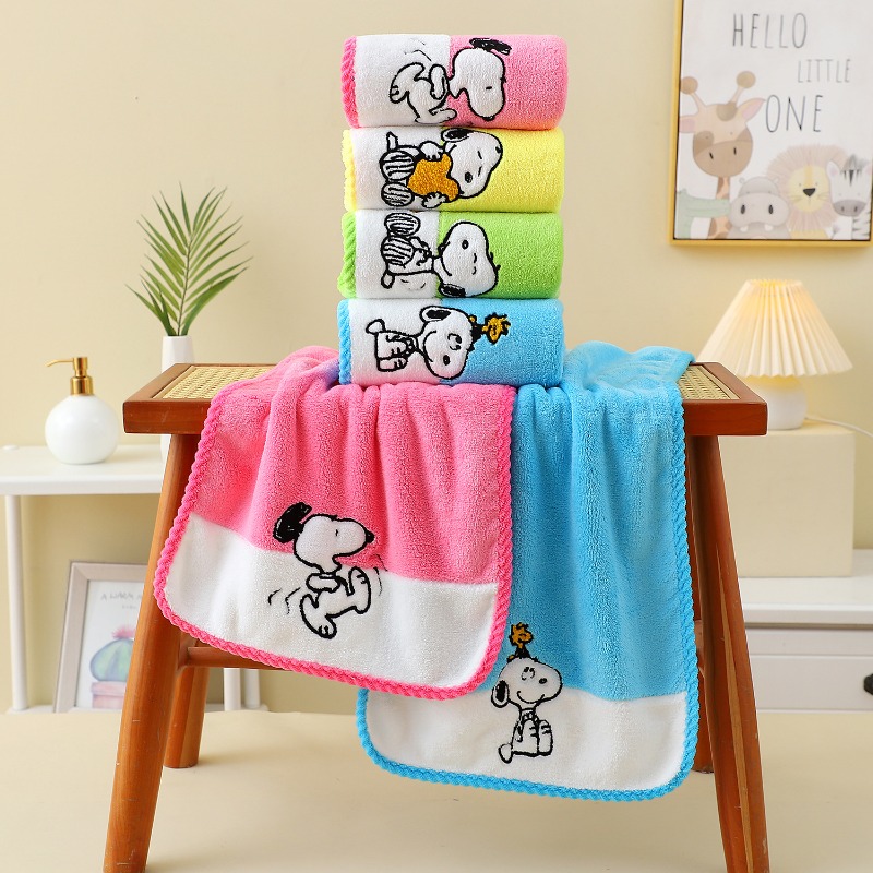 Weiches Korallenfleece-Snoopy- – Travel Accessories As Gifts Bewertung und Preis